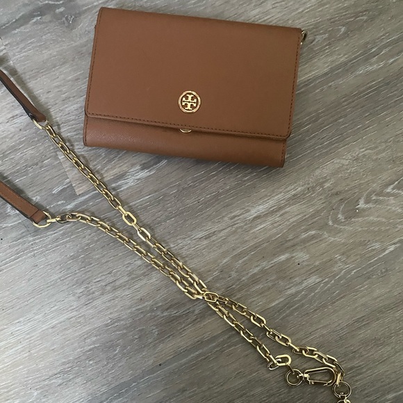 Tory Burch chain wallet - Picture 3 of 5